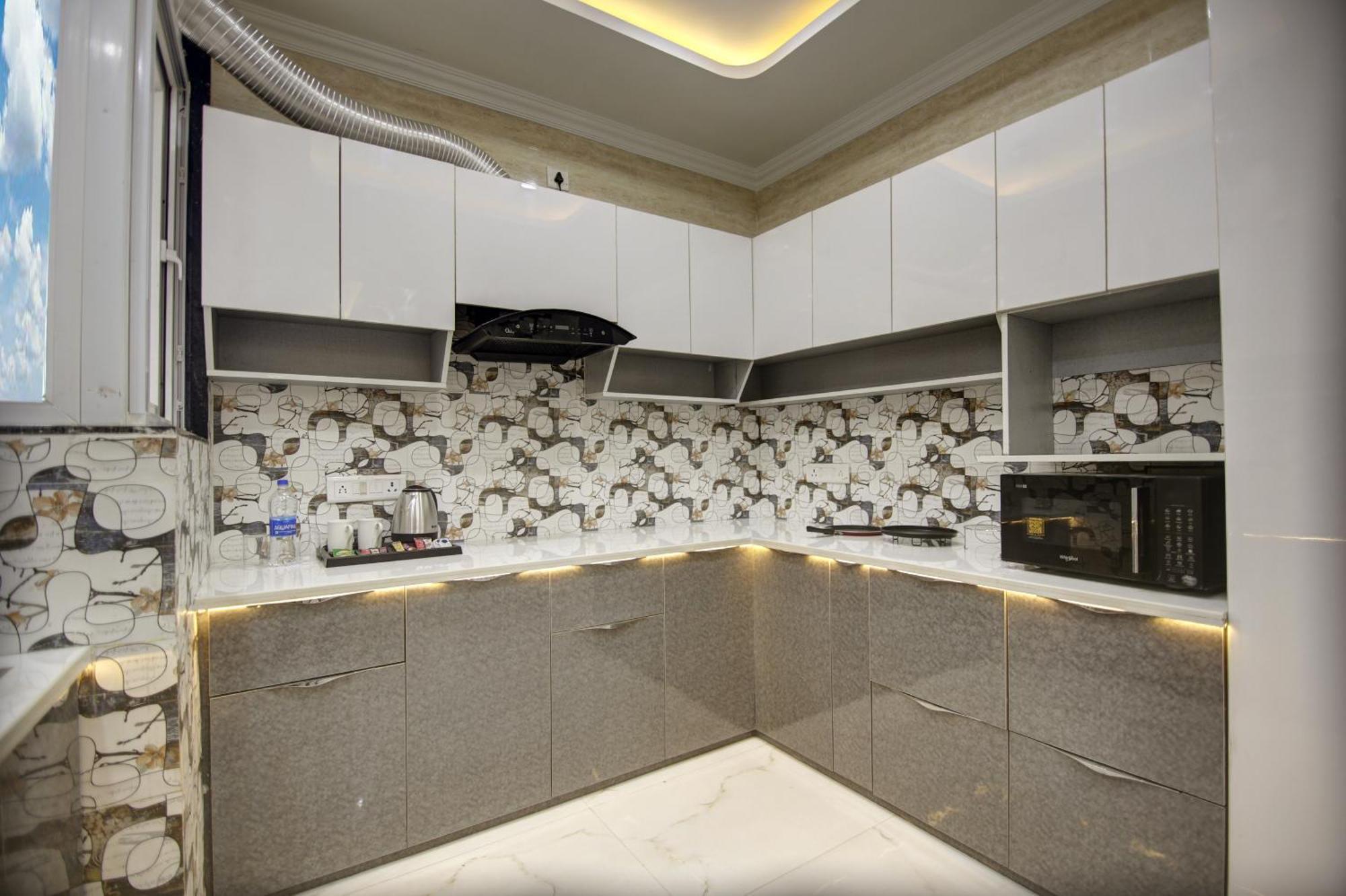 Anandam Club House Aparthotel Gurgaon Bagian luar foto